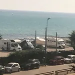 Cas'ilenia Lido Azzurro 홈스테이 *